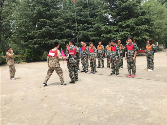 济南员工户外拓展团建,济南适合户外拓展的场地,济南拓展公司排行