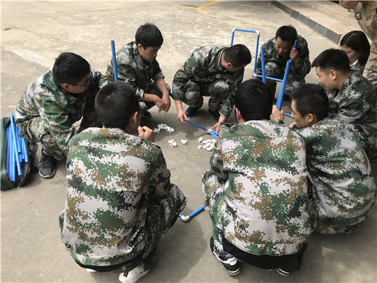 贵阳企业拓展活动,贵阳青少年户外拓展外教,贵阳户外拓展公司