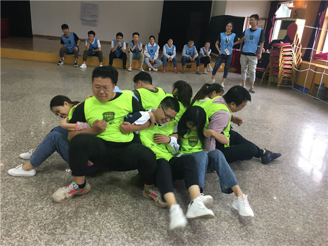 济南企业拓展培训公司,济南亲子拓展,济南素质拓展训练