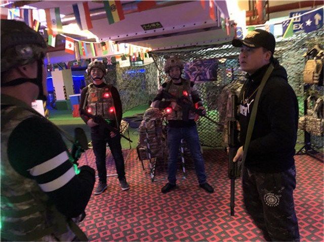 大气室内真人cs