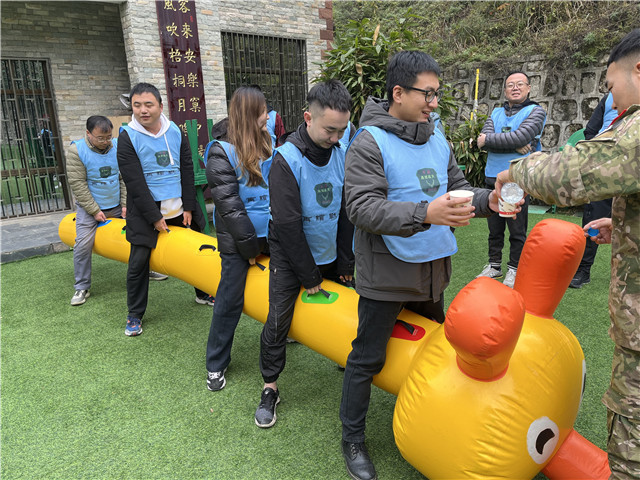 天津学生拓展团建公司,天津青少年拓展团建,天津户外拓展训练公司