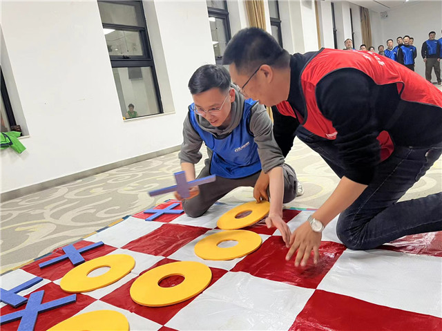 西安市周边拓展训练基地,西安员工素质拓展公司,西安团建拓展培训公司